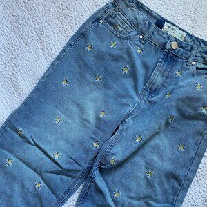 Wide Leg Daisy Embroidered Jeans